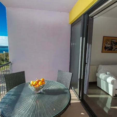 Alana 3 Loggia Apartament Dramalj