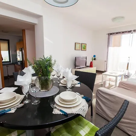 Alana 3 Loggia Apartament