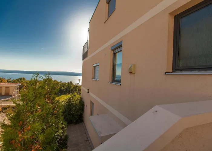 Alana 3 Loggia Apartmán *