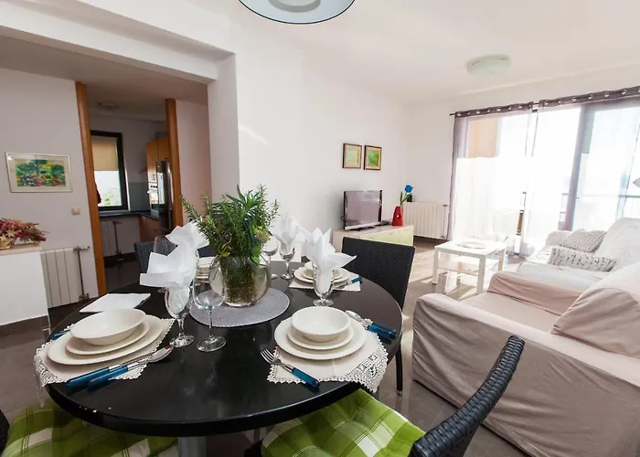 Alana 3 Loggia Apartmán
